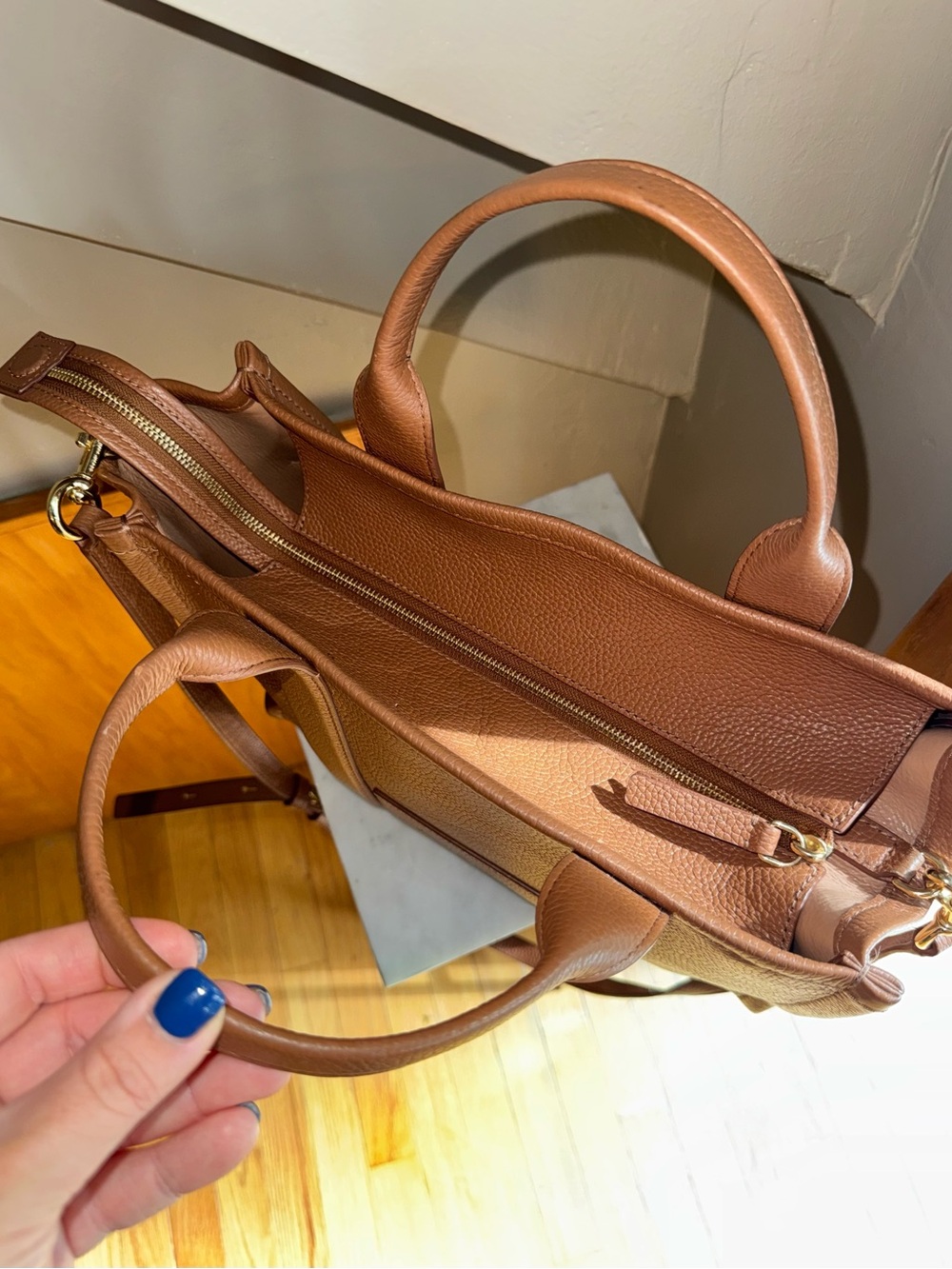 Marc Jacobs The Tote Bag - Picture 4 of 9